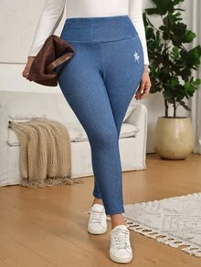 SHEIN CURVE+ Celana Jeans Wanita Ukuran Besar Model Slim Fit Kasual Serbaguna dengan Motif Bordir - Biru - View 5
