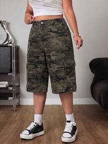 SHEIN ICON Celana Capri Denim Longgar Motif Kamuflase Ukuran Besar dengan Kantong Kancing - Hijau Tentara - View 3