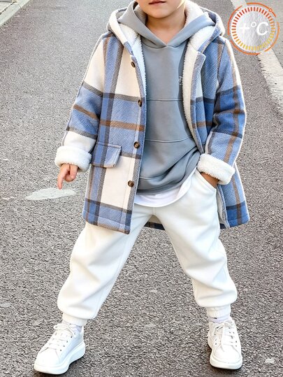 SHEIN Jaket Kardigan Hoodie Fleece Polar Motif Kotak untuk Anak Laki-laki, Mantel Panjang Sedang Hangat untuk Musim Gugur dan Dingin, Pakaian Luar Kasual untuk Anak Kecil, Cocok untuk Harian dan Sekolah
