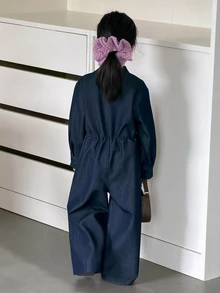 Dazy Kids 女童立領金鈕扣鬆緊腰寬腿牛仔連身褲，長袖復古少女牛仔連身衣 - 深色水洗藍 - 查看 2