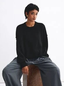 ATUI Studio Sweater Lengan Panjang Wanita Warna Polos Kasual Serbaguna untuk Pemakaian Sehari-hari - Hitam - View 7