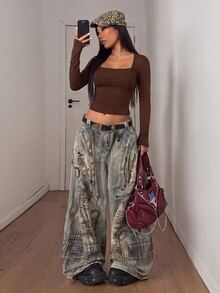 SHEIN HypeZone Kaos Olahraga Wanita Crop Berbulu Lengan Panjang - Coklat - View 4