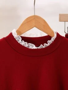 Elladie kids Tween女孩秋冬休閒T恤套裝，白色蕾絲領口與袖口飾邊，不對稱套頭高領，酒紅色純色針織長袖T恤上衣搭配酒紅色休閒喇叭長褲，2件套，適合秋冬返校季，優雅淑女風，簡約通勤，高質感日常穿搭，適用於學校、外出、度假與派對 - 酒紅色 - 查看 6