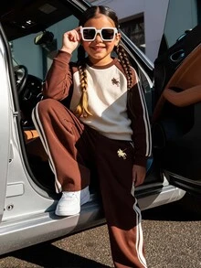 (1套)Tween女孩秋冬款劍馬輕卡其色與咖啡棕色條紋插肩袖圓領衛衣搭配寬腿褲 - 彩色 - 查看 1