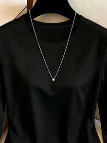 Resyla Kaos Wanita Lengan Panjang Hitam Leher Bulat dengan Hem Asimetris dan Patchwork Renda, Gaya Minimalis Seksi, Melangsingkan, Cocok untuk Pakaian Dalam dan Aktivitas Sehari-hari - Hitam - View 3