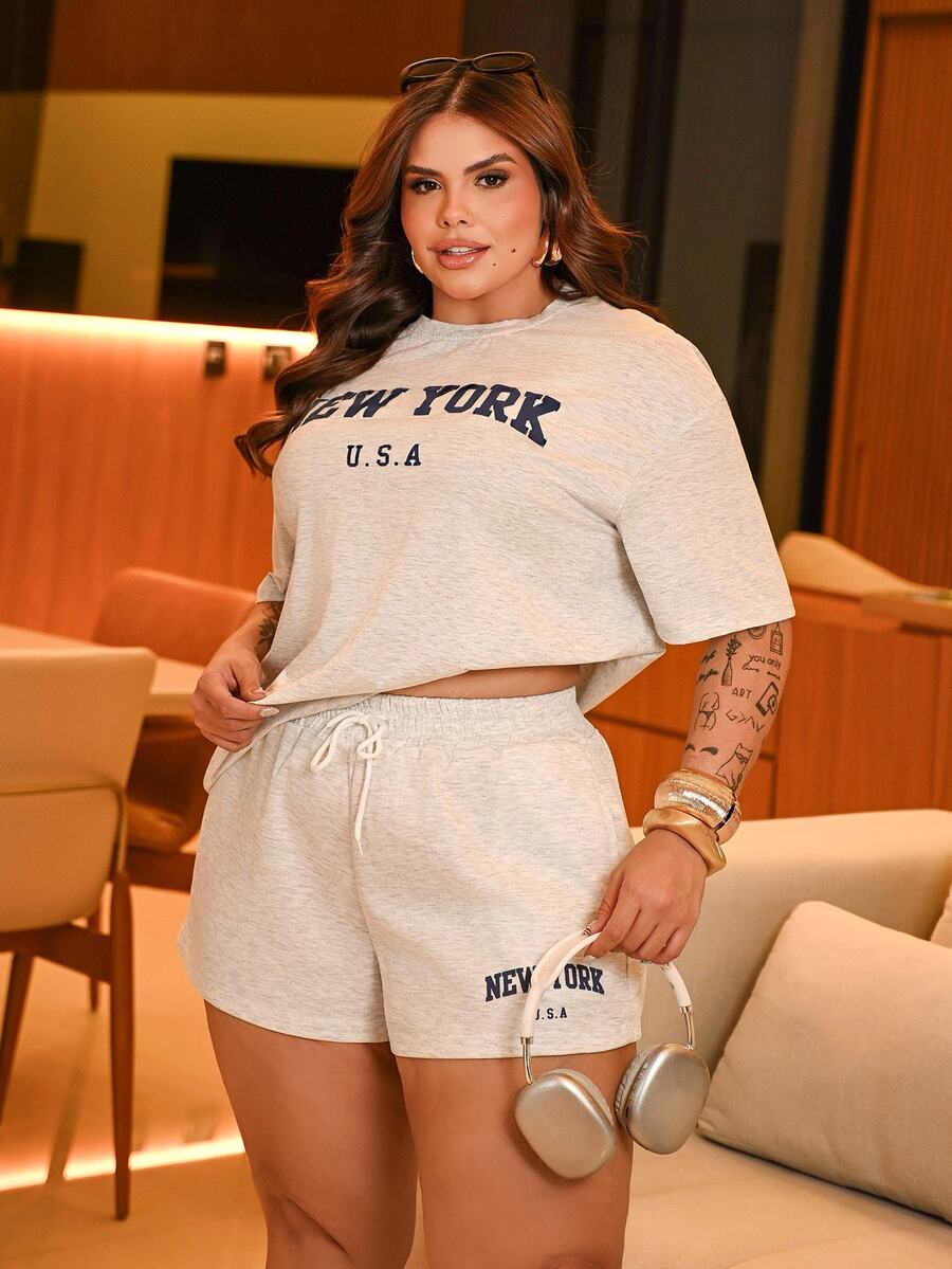 Bibi Tomais 2件套大码女式夏季字母印花圆领T恤和短裤休闲套装 - 淺灰色 - 查看 1