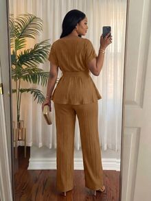 SHEIN Lady CURVE 大尺碼女款純色腰結上衣與長褲休閒日常兩件套 - 鏽棕色 - 查看 2