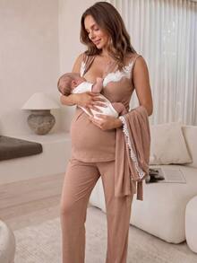 Slowluna 孕婦蕾絲拼接哺乳上衣、可調腰圍長褲與晨袍套裝 - 卡其色 - 查看 2