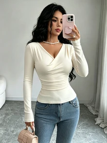Elenzga 女款時尚新款抓皺腰線垂領約會通勤內搭極簡性感優雅T恤 - 杏色 - 查看 3