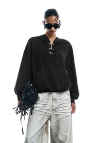 LYSMO Sweatshirt Hoodie Kasual Wanita dengan Kancing Jepret, Bahu Longgar, Lengan Panjang, dan Saku - Hitam - View 5