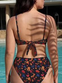 SHEIN Swim 大尺碼 2 件組碎花抓皺鋼圈比基尼套裝，夏季海灘派對度假泳裝，女款黑色熱帶海盜風 - 黑色 - 查看 3