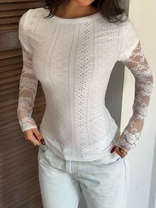 CovetEZ 女款蕾絲拼接修身百搭長袖T恤，適合日常穿著 - 白色 - 查看 7