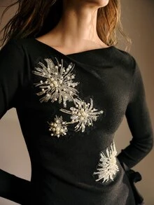 MOTF PREMIUM WOMEN'S SEQUIN FLORAL ASYMMETRIC HEM SWEATER - Black - View 2