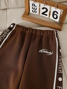 Mirajuku 兒童男童抓絨內裡運動套裝 半拉鍊全印花字母立領運動衫搭配條紋慢跑褲 休閒長袖 2件套日常穿著與外出 春秋新款 - 棕色 - 查看 6