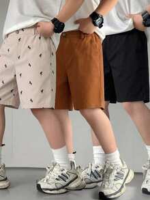 男童简约廓形三件套裤装，卡其色、黑色、小马印花，舒适休闲套装短裤，适合日常穿着、旅行、度假、夏季海滩、春夏等多种场合。 - 彩色 - 查看 3