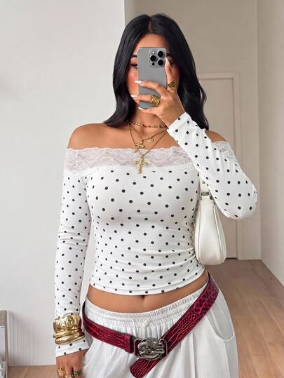 Coolane Atasan Wanita Ukuran Besar untuk Musim Gugur dan Musim Dingin, Elegan, Pakaian Sehari-hari, Kasual, Motif Polkadot Hitam Putih, Elastis, Nyaman, dengan Patchwork Renda, dan Bahu Terbuka.