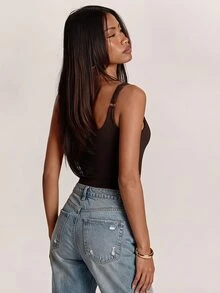 SHEIN BAE بودي سوت نسائي بلون موحد كاجوال بدون أكمام - قهوة بني - مشاهدة 2