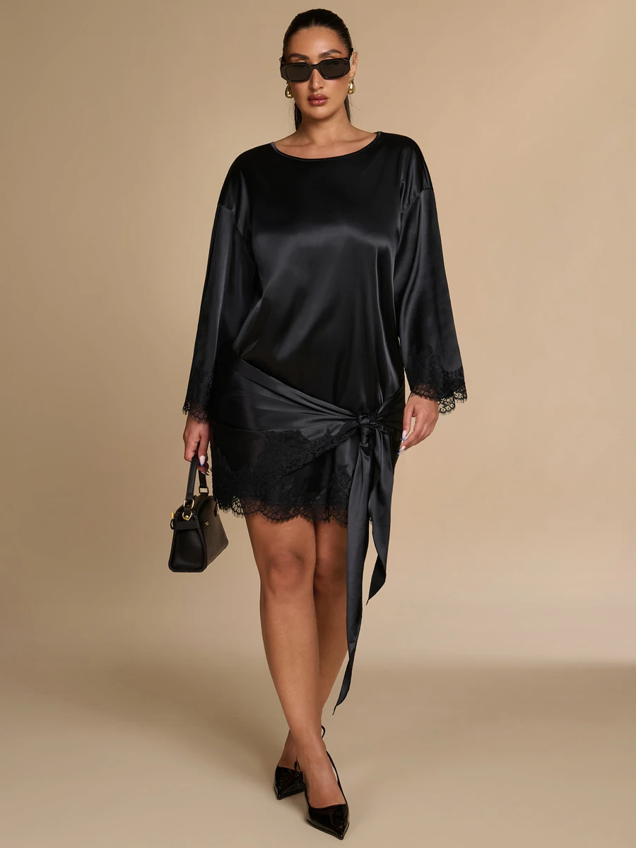 SHEIN BAE فستان قصير أسود من الدانتيل بتصميم رقعات للمقاسات الكبيرة - الأسود - مشاهدة 1