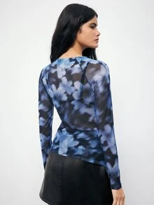 Maija 女款海軍藍與白色花卉印花修身貼身上衣，都市性感休閒優雅派對外出夜店秋季款 - 藍色 - 查看 8