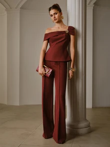ZEYLAH Summer Elegant Metal Decor Asymmetric Neckline Top - Burgundy - View 3