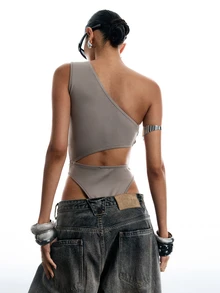 LYSMO Women's Solid Color Rivet Design Hollow Out One Shoulder Sleeveless Sexy Bodysuit - Light Grey - View 2