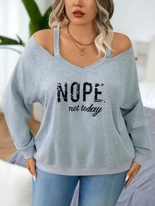 EMERY ROSE Women's Plus Size Dark Grey V-Neck Open Shoulder Screen Print Long Sleeve Sweatshirt,Casual Everyday Elegant Simple Pullover For Autumn Fall Winter - Light Grey - View 6