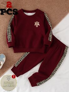 SHEIN 2pcs Baby Boys Sweatshirt Sets Casual Wine Red Geometric Stripe Letter Print Crew Neck Loose Fall Winter Back To School Outfits,1 Random Set - Multicolor - View 3