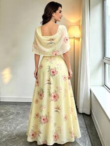 Modelyn Gaun Pesta Elegan Berkerah Persegi Motif Bunga untuk Wanita Ukuran Plus - MultiWarna - View 2