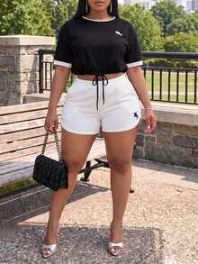 Slaydiva Plus Size Drawstring Contrast Color Short Sleeve Top And Knight Print Shorts 2 Pieces Set - Black - View 7