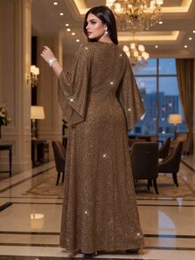 Auveirra Elegant glansig klänning för kvinnor i plus size med överlappande V-ringning och utställda ärmar - Dammrosa - Visa 2