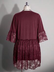 SHEIN ICON 大尺碼女款蕾絲拼接字母骷髏印花休閒哥德風T恤洋裝，適合秋季萬聖節演唱會夜店派對，酒紅色 - 酒紅色 - 查看 2
