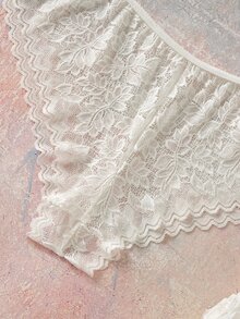 SHEIN طقم لانجري مثير للنساء مقاس كبير، توب دانتيل برقبة معلقة وسروال داخلي مثلث - أبيض - مشاهدة 4