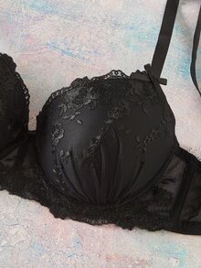 Elorette 加厚罩杯有鋼圈、高支撐、刺繡、粉色、田園浪漫風、荷葉邊、甜美、聚攏大尺碼內衣 - 黑色 - 查看 4