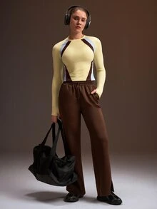 Powerista Celana Sweatpants Wanita Model Longgar dengan Bagian Bawah Mengembang, Cocok untuk Semua Musim, Dilengkapi Tali Serut di Pinggang, Terbuat dari Kain Ringan dan Bernapas, untuk Pemakaian Sehari-hari - Coklat - View 9