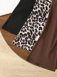 SHEIN Genkimix Kids 3件套女童喇叭裤套装【黑色+豹纹+棕色】，既可打造休闲风格，也可展现甜美酷感，新款少女弹力修身喇叭裤，适合春秋季外穿或秋冬季叠穿。 - 彩色 - 查看 5