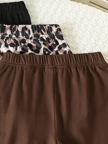 SHEIN Genkimix Kids 3件套女童喇叭裤套装【黑色+豹纹+棕色】，既可打造休闲风格，也可展现甜美酷感，新款少女弹力修身喇叭裤，适合春秋季外穿或秋冬季叠穿。 - 彩色 - 查看 7
