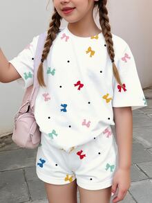SHEIN 两件套女童数码蝴蝶结印花圆领短袖上衣和短裤休闲套装 - 彩色 - 查看 1