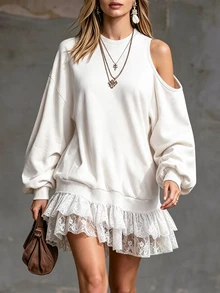 SHEIN فستان سويت شيرت نسائي بلون موحد وأكمام طويلة مكشوفة الكتفين مع حافة كشكشة من الدانتيل المتباين - أبيض - مشاهدة 3