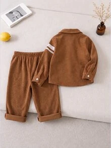 SHEIN 男嬰秋冬款厚實卡其色燈芯絨襯衫套裝，適合作為兒童禮物 - 卡其色 - 查看 2