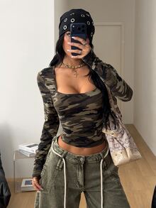 Coolane 女款秋冬街頭風休閒Y2K外穿復古圖案迷彩彈性胸衣方領長袖T恤 - 軍綠色 - 查看 4