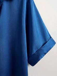 SHEIN Rosurelle 女士香槟色缎面V领珍珠纽扣设计短袖衬衫，优雅适合春夏穿着 - 寶藍色 - 查看 5