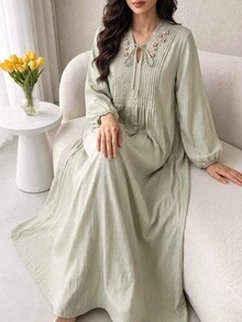 Yasmyna Women's Faux Pearl Decorated Pleated Arabian Dress - Green - View 4