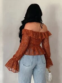SHEIN SXY 棕色大尺碼女款秋季度假休閒優雅 70 年代風 開襟荷葉邊露肩長袖透視蕾絲襯衫 正式晚裝 - 棕色 - 查看 2