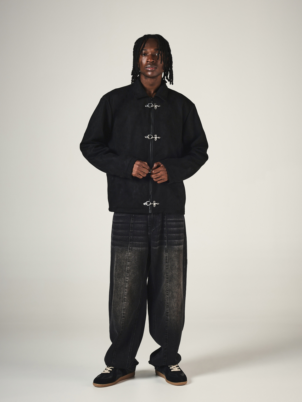 Jaqueta Harrington de Camurça Sintética com Fechos de Gancho de Metal Prateado, Colarinho Pontiagudo, Zíper Completo, Roupa de Exterior para Outono e Inverno, Comprimento até o Quadril