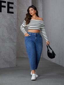 SHEIN Essnce Celana Jeans Denim Kasual Ukuran Besar dengan Efek Lusuh dan Cuci - Biru - View 4
