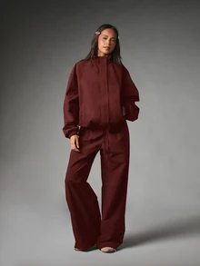 MISSGUIDED Oversized Zip-Up Bomber Jacket With Elasticated Cuffs High Neck Collar And Balloon Sleeves In Woven Fabric - Red - View 5