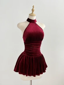 Elamini Gaun Beludru Burgundy Model Halter Neck dengan Pinggang Berkerut - Burgundy - View 7