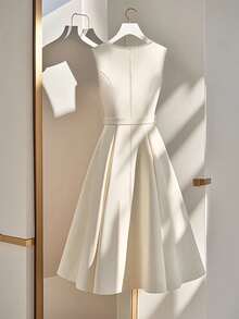 Franclia Elegant Metal Buckle Waist Cinched Waist Casual Bodycon Dress For Women - Apricot - View 2