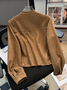 SHEIN 女款駱駝色仿麂皮短版夾克圓領斜排金屬鈕扣長袖口袋休閒短外套 - 棕色 - 查看 2