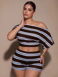 SHEIN BAE CURVE 大尺碼女款棕色條紋不對稱領短版上衣短褲兩件套，深棕色不對稱肩短袖夏季休閒居家套裝 - 彩色 - 查看 7
